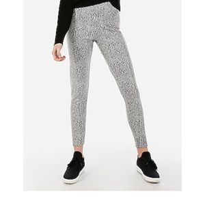 Express High Waisted Snakeskin Leggings NWT SZ L